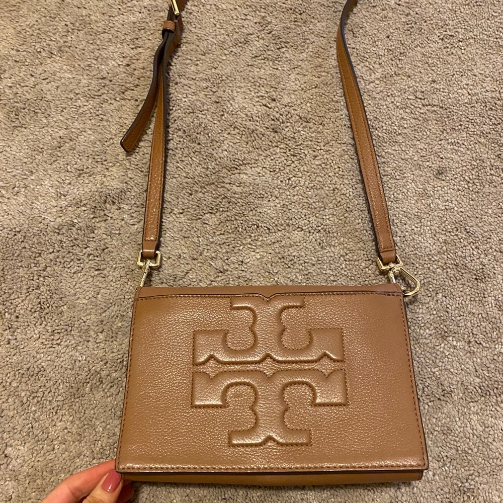 Tory Burch Tan leather crossbody purse